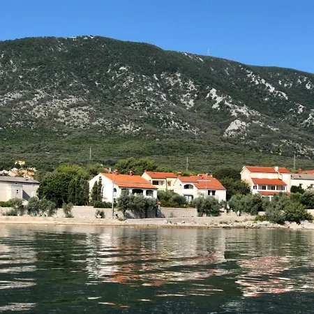 Apartment House Brzovic Nerezine
