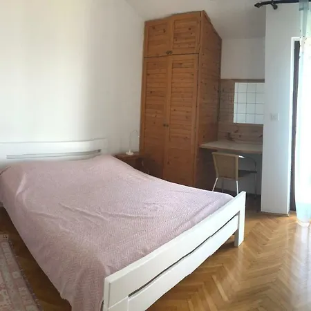 Apartment House Brzovic *